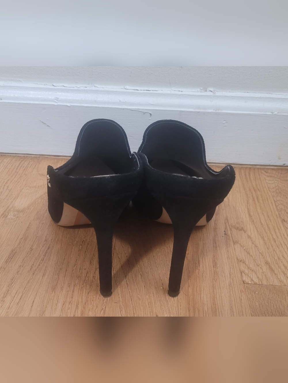 Sam Edelman Black Pointed Suede Mules - Picture 3 of 4